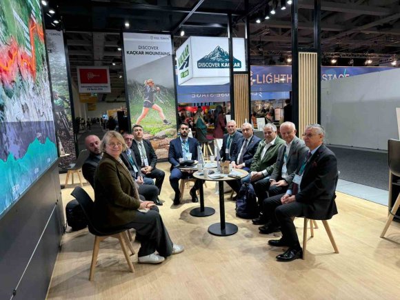 KEMER’DEN ALMANYA’DA TUR OPERATÖRLERİNE SIKI MARKAJ