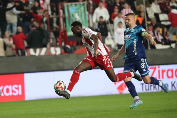 ZİRAAT TÜRKİYE KUPASI: ANTALYASPOR: 0 - SAMSUNSPOR: 0 (İLK YARI)