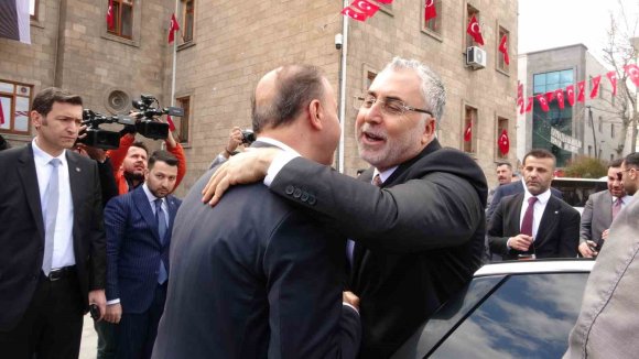 BAKAN IŞIKHAN: "TÜRKİYE 2026 YILINDA KADIN İSTİHDAMINI EN FAZLA ARTIRAN ÜLKE OLDU"