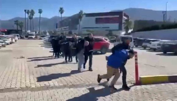 İSKENDERUN’DA ASAYİŞ OPERASYONU; 5 TUTUKLAMA