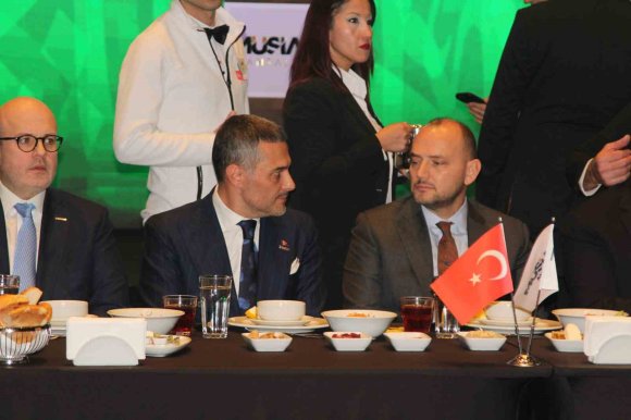 MÜSİAD GENEL BAŞKANI ÖZDEMİR: "İNANIYORUZ Kİ BU ASRIN MERKEZİNDE TÜRKİYE YER ALACAKTIR"