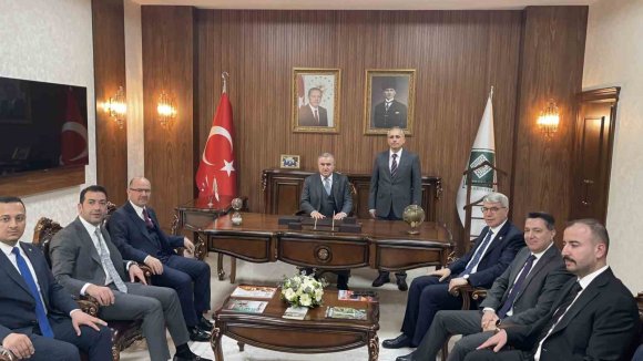 GENÇLİK VE SPOR BAKANI BAK: "12 MİLYONA YAKIN GENCİMİZE YÜZME ÖĞRETTİK"