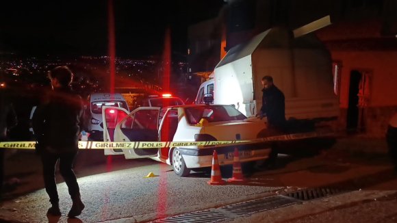 ESKİ EŞİNDEN ÇOCUĞUNU ALMAYA GİDEN ADAM, SİLAHLA VURULARAK AĞIR YARALANDI