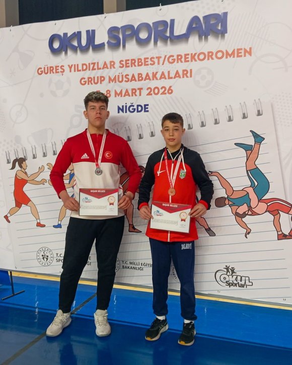 MANAVGAT BELEDİYESİ GÜREŞ KULÜBÜ SPORCULARI, NİĞDE’DEN DERECELERLE DÖNDÜ