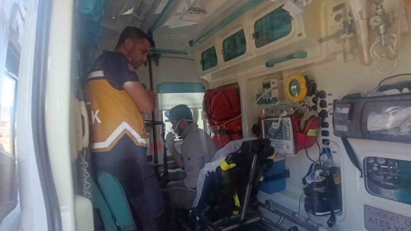 BAKIM SIRASINDA TUR TEKNESİ ALEV ALDI DUMANDAN ETKİLENEN İŞÇİ HASTANELİK OLDU