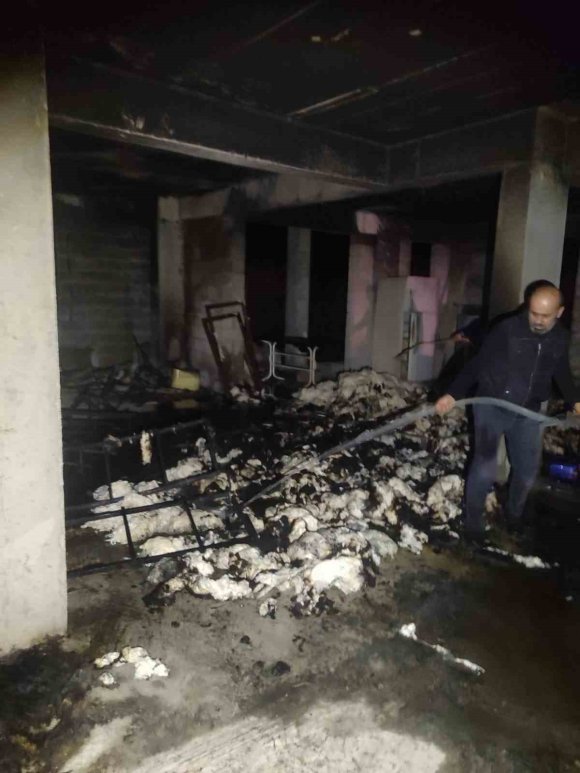 MANAVGAT’TA ARDİYE YANGINI KORKUTTU