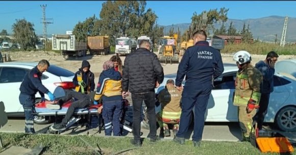 ANTAKYA’DA TRAFİK KAZASI: 1 YARALI