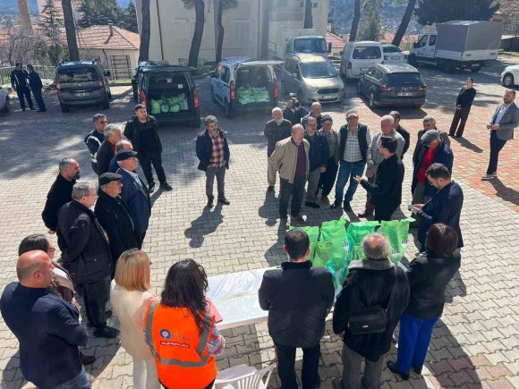 ANTALYA BÜYÜKŞEHİR BELEDİYESİ’NDEN ÜRETİCİLERE BORDO BULAMACI DESTEĞİ