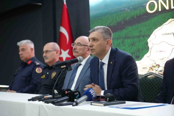 ANTALYA’DAN ORMAN YANGINLARINA KARŞI YENİ MODEL: RİSKLİ ALAN VE DÖNEME ÖZEL "ACİL KOD" SİSTEMİ