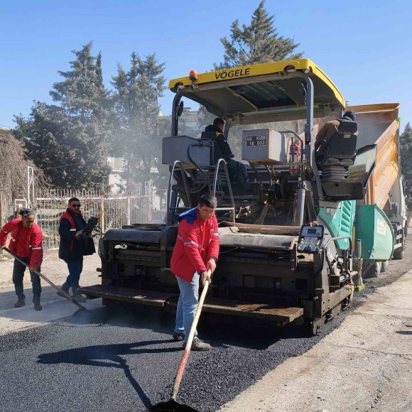 KAHRAMANMARAŞ’TA YOL YENİLEME ÇALIŞMALARI SÜRÜYOR