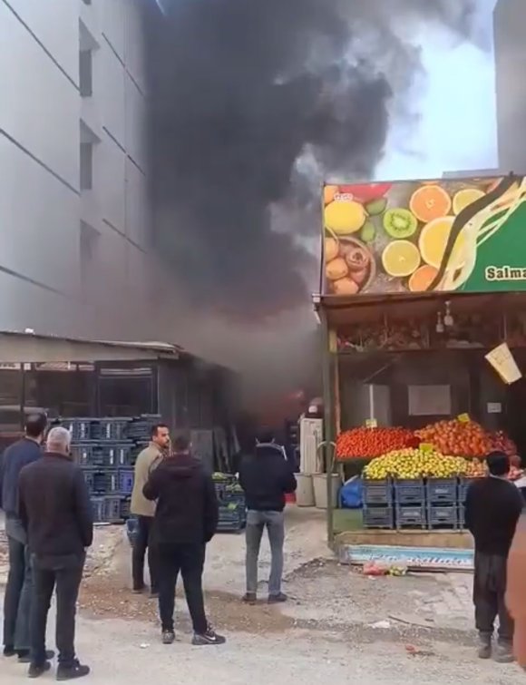 KAHRAMANMARAŞ’TA MANAVDA ÇIKAN YANGINI İTFAİYE SÖNDÜRDÜ