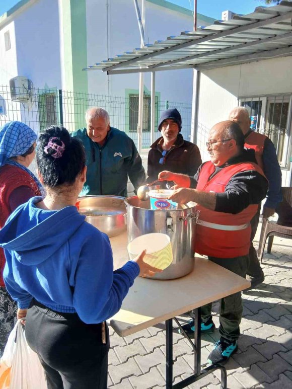 TÜRK KIZILAY SİLİFKE ŞUBESİ’NDEN RAMAZAN’DA BÜYÜK DAYANIŞMA