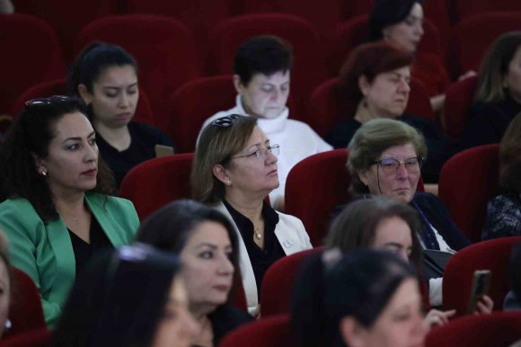 BAŞKAN VEKİLİ ÖZDEMİR: "KADIN DOSTU KENT VİZYONUYLA ÇALIŞMALARIMIZI SÜRDÜRÜYORUZ"