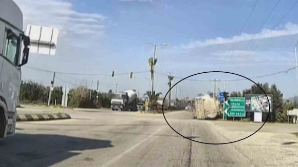 YAKIT YÜKLÜ TANKERİN PORTAKAL BAHÇESİNE UÇTUĞU ANLAR ARAÇ KAMERASINDA