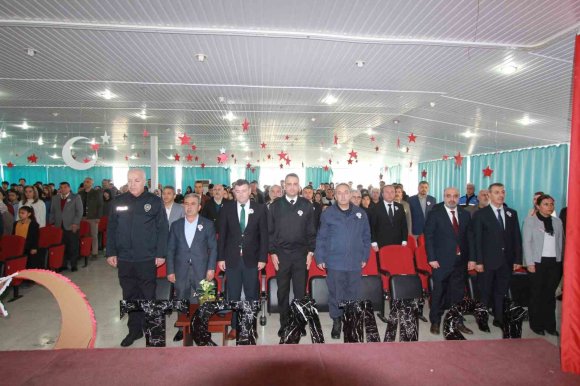 BOZYAZI’DA İSTİKLAL MARŞI’NIN KABULÜ PROGRAMLA ANILDI