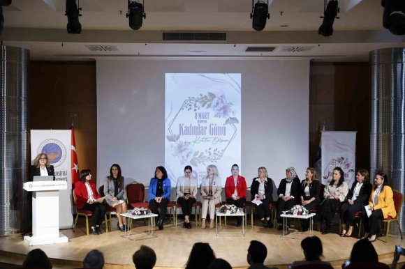 BAŞKAN VEKİLİ ÖZDEMİR: "KADIN DOSTU KENT VİZYONUYLA ÇALIŞMALARIMIZI SÜRDÜRÜYORUZ"