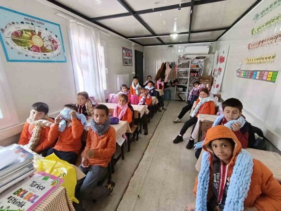 YÜREĞİR’DEN NURHAK’A KARDEŞLİK İLMEKLERİ