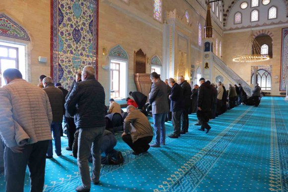 KAHRAMANMARAŞ’TA ABDÜLHAMİD HAN CAMİİ’NDE SAKAL-I ŞERİF ZİYARETE AÇILDI