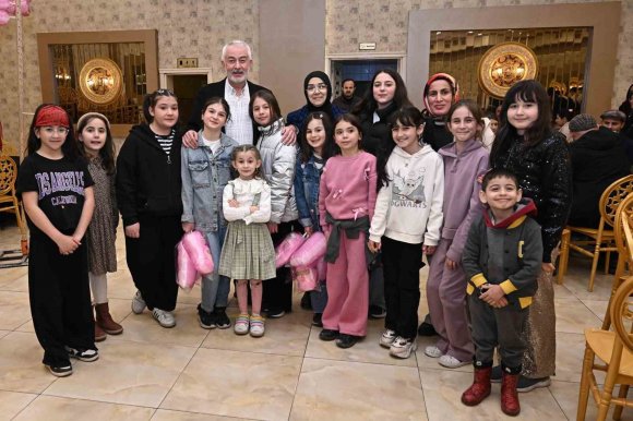 BAŞKAN BAŞDEĞİRMEN, ÇOCUKLARLA İFTARDA BULUŞTU
