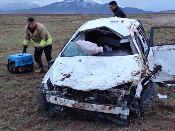 AFŞİN-GÖKSUN KARAYOLUNDA KAZA: 2 YARALI