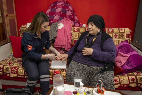 MERSİN BÜYÜKŞEHİR BELEDİYESİNDEN YAŞLILARA BAYRAM DESTEĞİ