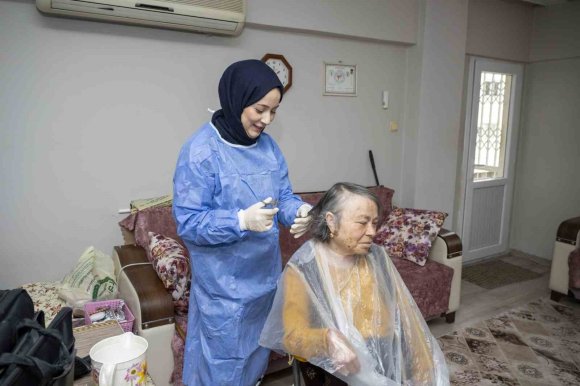 MERSİN BÜYÜKŞEHİR BELEDİYESİNDEN YAŞLILARA BAYRAM DESTEĞİ