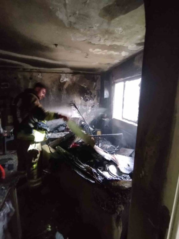 KAHRAMANMARAŞ’TA İKAMET YANGINI