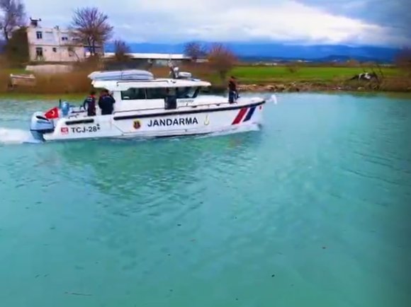 MANAVGAT’TA JANDARMADAN DENİZ VE IRMAKTA BAYRAM MESAİSİ