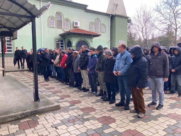CİNAYETLE BİTEN KAVGADA HAYATINI KAYBEDEN POLİS MEMURU SON YOLCULUĞUNA UĞURLANDI