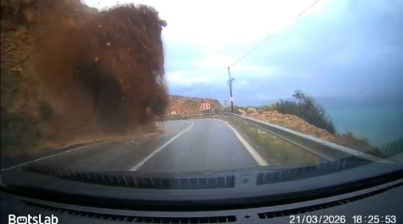 MERSİN-ANTALYA YOLUNDAKİ HEYELAN ARAÇ KAMERASINDA