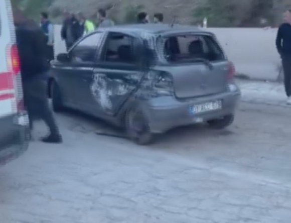 HATAY’DA OTOMOBİLLE ÇARPIŞAN MOTOSİKLET SÜRÜCÜSÜ HAYATINI KAYBETTİ