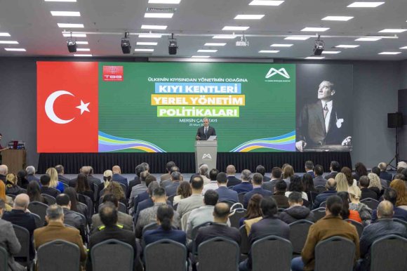 BAŞKAN SEÇER: "KIYI KENTLERİNİN GELECEĞİ, TÜRKİYE’NİN GELECEĞİNİN ÇOK ÖNEMLİ BİR PARÇASIDIR"