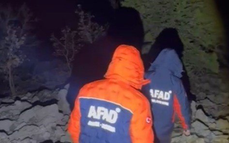 KAHRAMANMARAŞ’TA MAHSUR KALAN 8 DAĞCI KURTARILDI