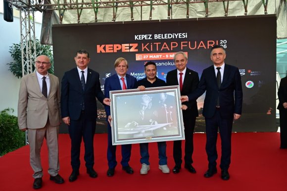KEPEZ KİTAP FUARI KAPILARINI AÇTI: EDEBİYAT DOLU 10 GÜN BAŞLADI