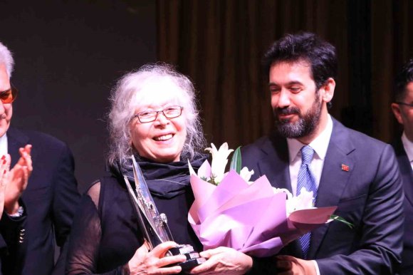 ULUSLARARASI TİYATRO FESTİVALİ’NDE, "YAŞAM BOYU BAŞARI ÖDÜLÜ" SAHİBİNİ BULDU