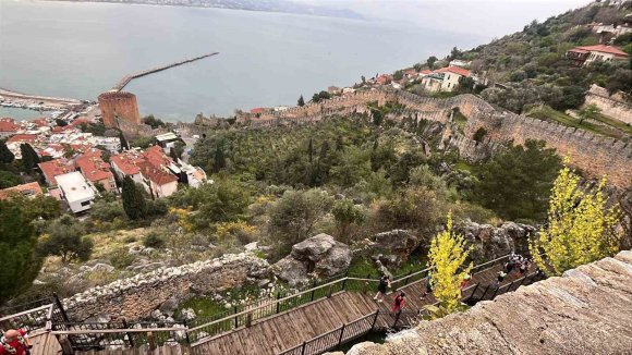 23 ÜLKEDEN 820 SPORCU ALANYA ULTRA TRAİL İÇİN START ALDI