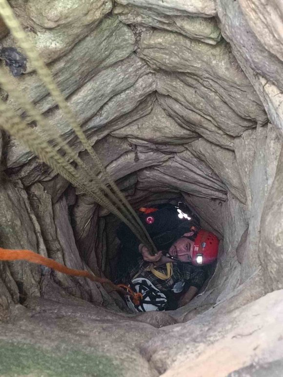 BAHÇEDEKİ KUYUYA DÜŞEN 94 YAŞINDAKİ ADAM KURTARILDI