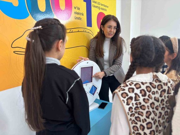 YAPARAK YAŞAYARAK ÖĞRENME MERKEZİ ÖĞRENCİLERİN YENİ EĞİTİM DURAĞI OLDU