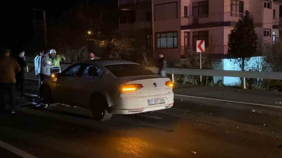 GAZİPAŞA’DA GECE YARISI KAZA: 5 YARALI