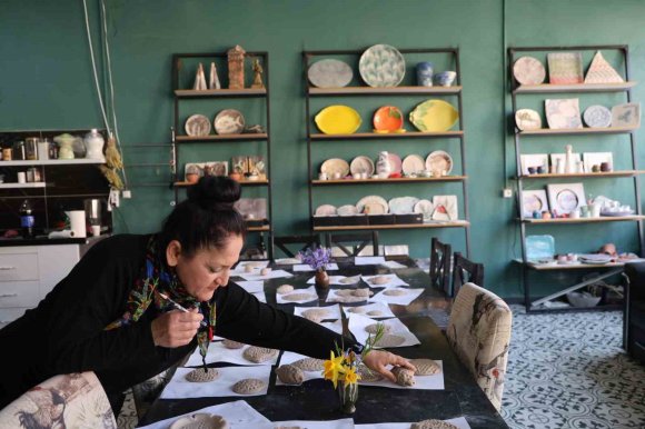 TESCİLLİ KOZAN PORTAKALI YÜKÜMLÜLERİN ELİNDE SANATA DÖNÜŞTÜ