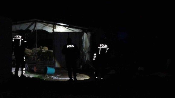 SERA İŞÇİSİ GENÇ KADININ ŞÜPHELİ ÖLÜMÜNDE 4 KİŞİ GÖZALTINA ALINDI