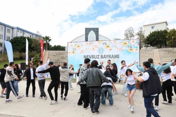 ALKÜ’DE NEVRUZ KUTLANDI