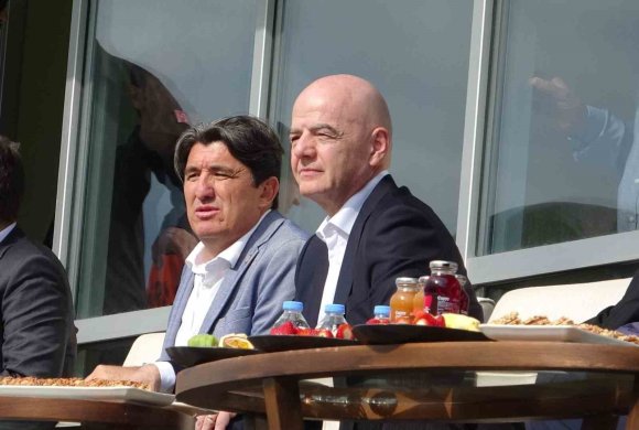 GİANNİ INFANTİNO, İRAN MİLLİ TAKIMI İLE GÖRÜŞTÜ: "MAÇ OYNANACAK"