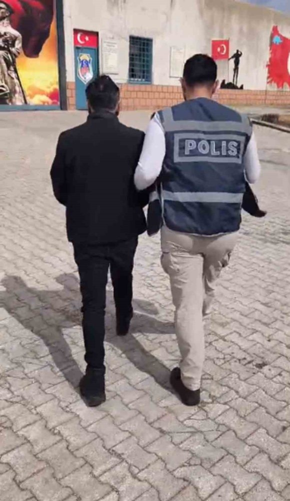 HATAY’DA 26 YIL VE 19 YIL HAPİS CEZASI BULUNAN 2 KİŞİ YAKALANDI
