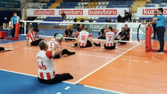OTURARAK VOLEYBOL SÜPER LİG’İNDE BÜYÜKŞEHİR BELEDİYESPOR RÜZGÂRI