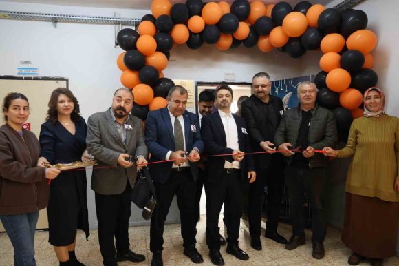 KOZANLI PROF. DR. REMZİ OĞUZ ARIK İSMİNİN VERİLDİĞİ OKULDA ANILDI