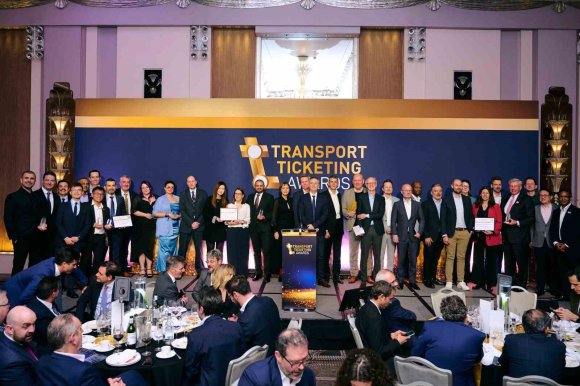 ANTALYAKART LONDRA’DAN BİRİNCİLİKLE DÖNDÜ: "MOBİL ENGELLİ BİLDİRİMİ" ÖDÜL KAZANDIRDI