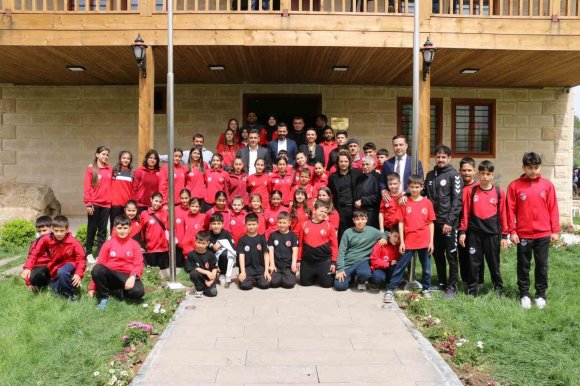 OLİMPİYAT ŞAMPİYONU MİLLİ GÜREŞÇİ İSMET ATLI VEFATININ 12’NCİ YILINDA ANILDI