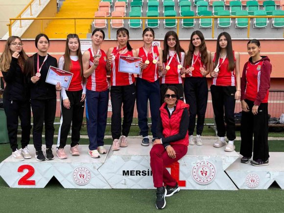 TARSUS GELECEK SPOR KULÜBÜ DÖRT BRANŞTA BAŞARI ELDE ETTİ