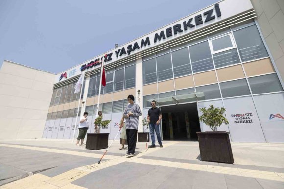 MERSİN’DE ENGELSİZ YAŞAM İÇİN KAPSAMLI DESTEKLER SÜRÜYOR